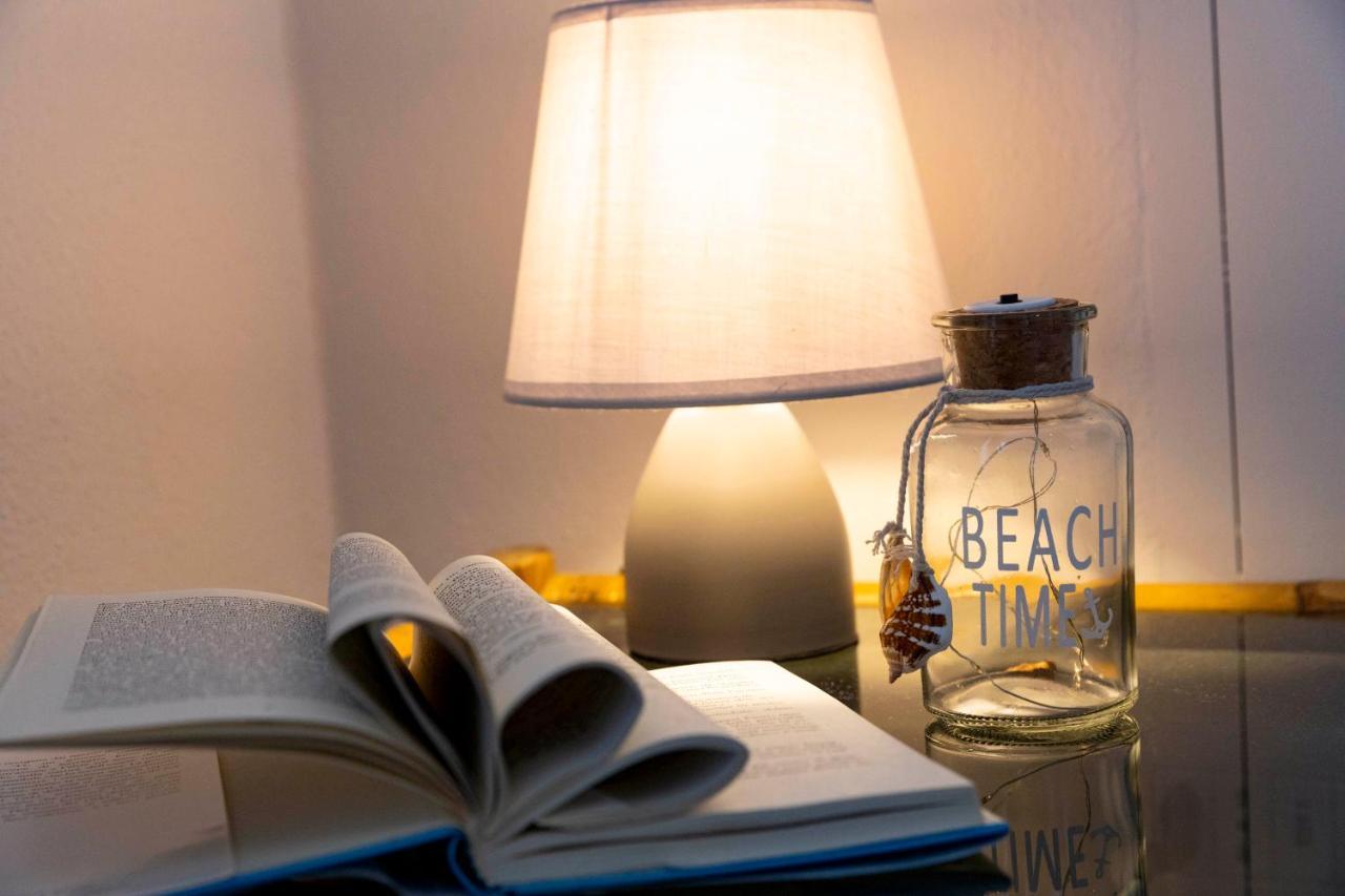 Villa Curiazzi Guesthouse Viale La Pelosa 16 สตินติโน ภายนอก รูปภาพ