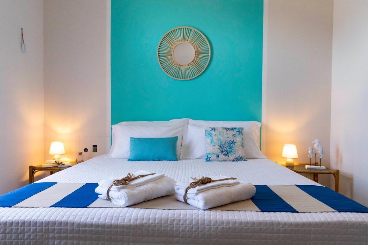 Villa Curiazzi Guesthouse Viale La Pelosa 16 สตินติโน ภายนอก รูปภาพ