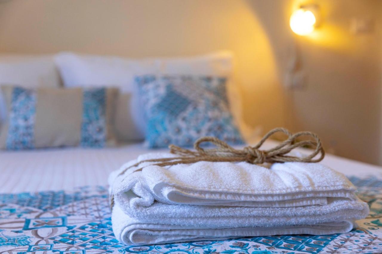 Villa Curiazzi Guesthouse Viale La Pelosa 16 สตินติโน ภายนอก รูปภาพ