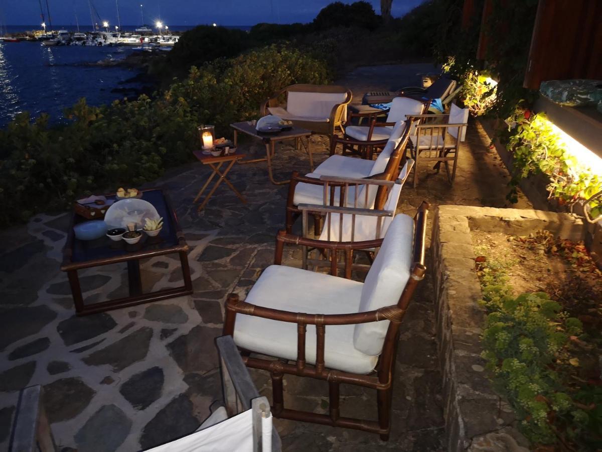 Villa Curiazzi Guesthouse Viale La Pelosa 16 สตินติโน ภายนอก รูปภาพ